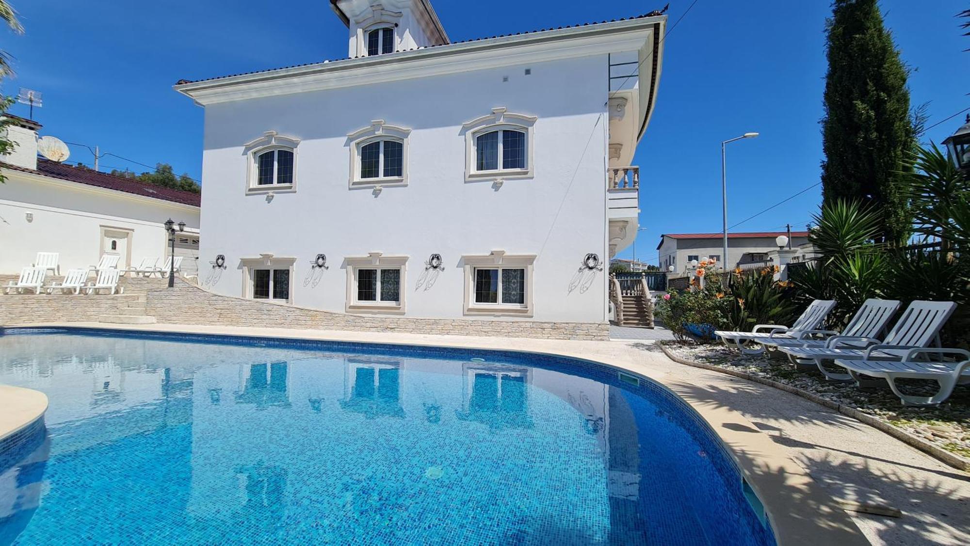 Silver Coast Villa *