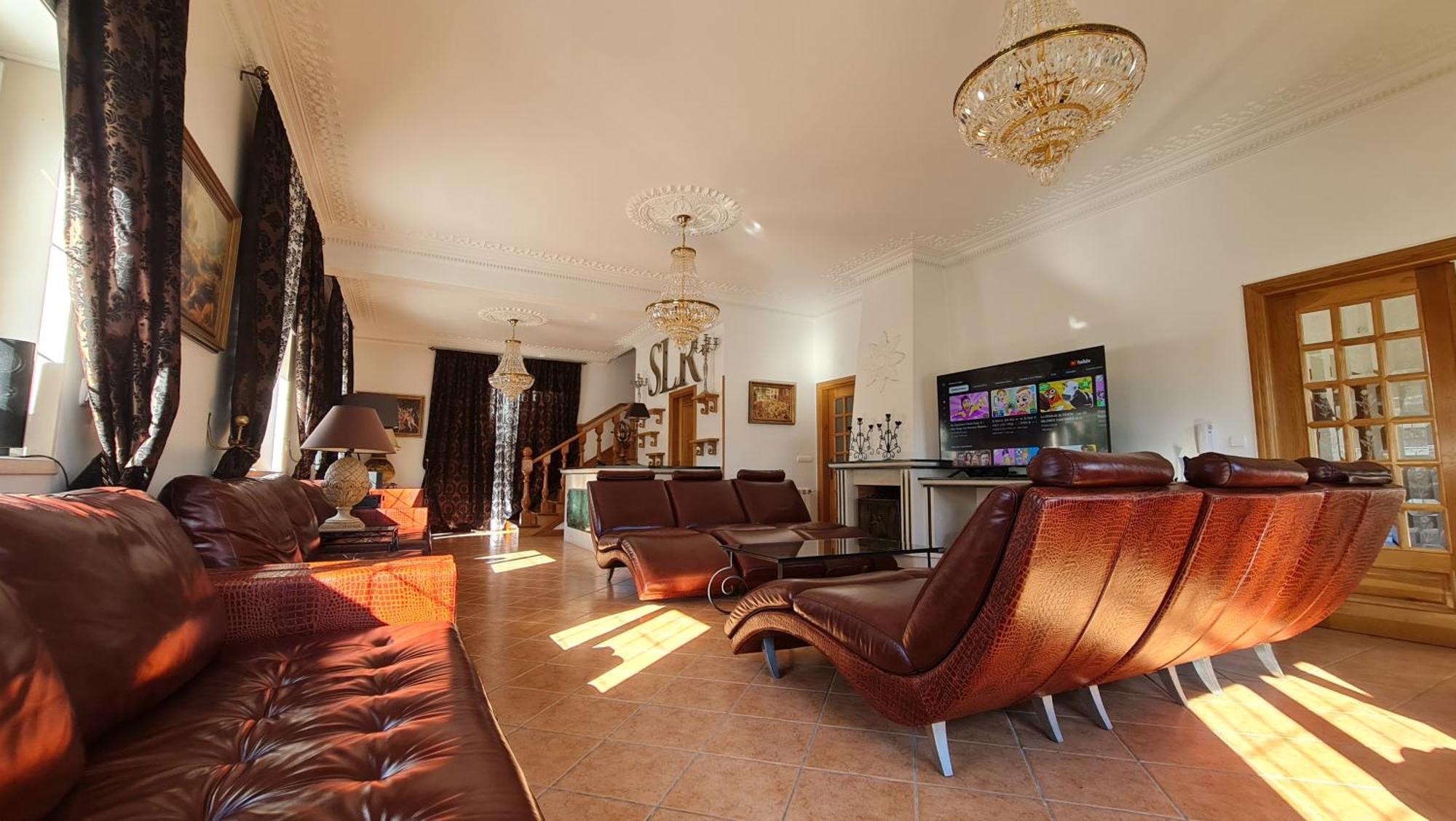 Silver Coast Villa *
