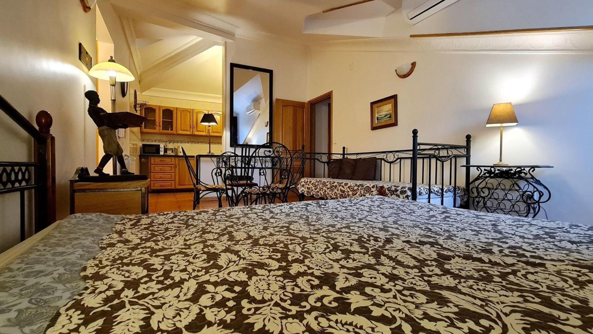 Silver Coast Villa *